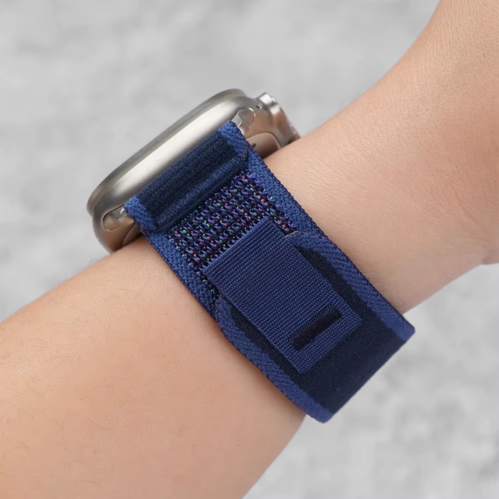Boucle de sentier officielle pour Apple Watch Ultra 2