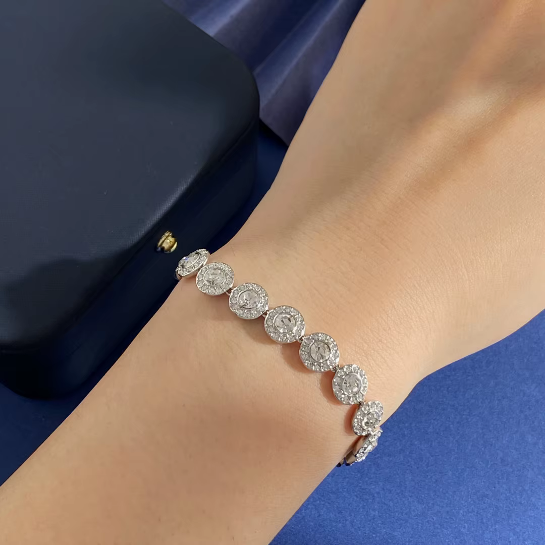 Bracelet tennis rond de luxe tendance pour hommes et femmes. Accessoires de bijoux de mode pour les soirées.