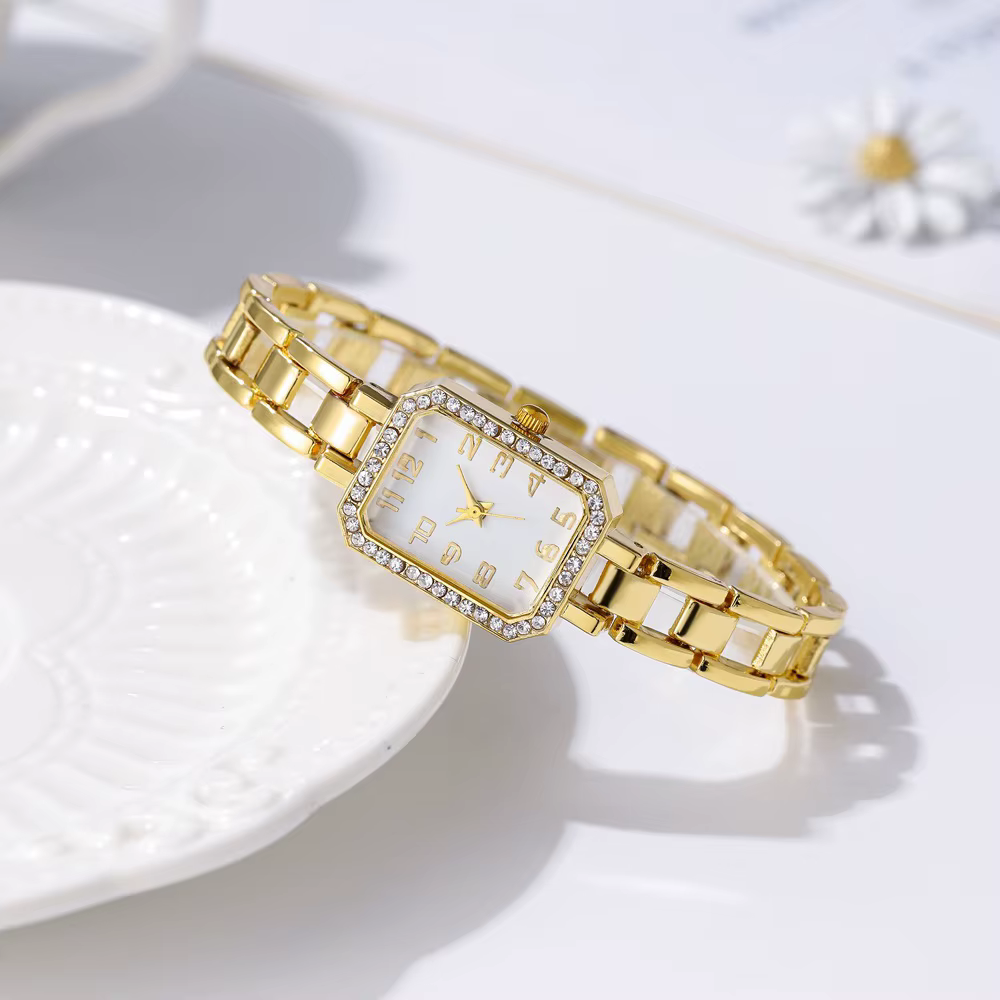 Montre pour femme de luxe 2025 nouveau Simple carré plein diamant