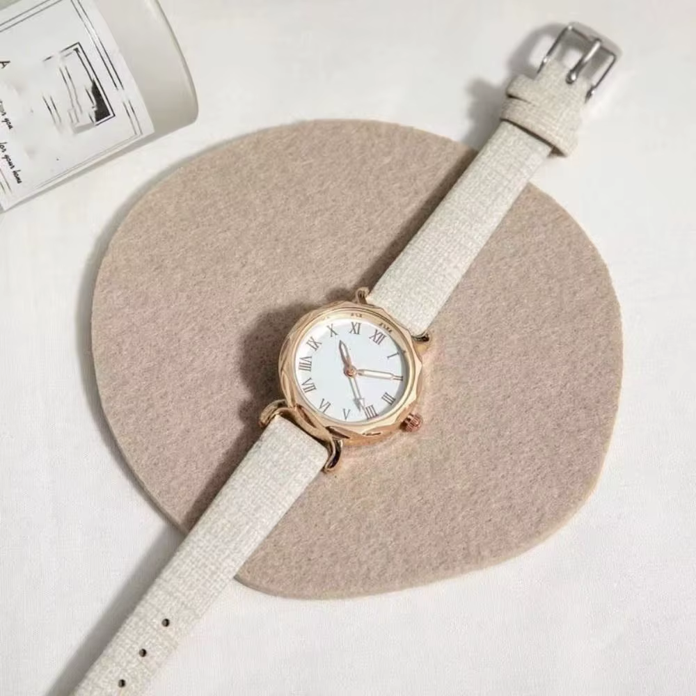 Montre-bracelet élégante pour femmes