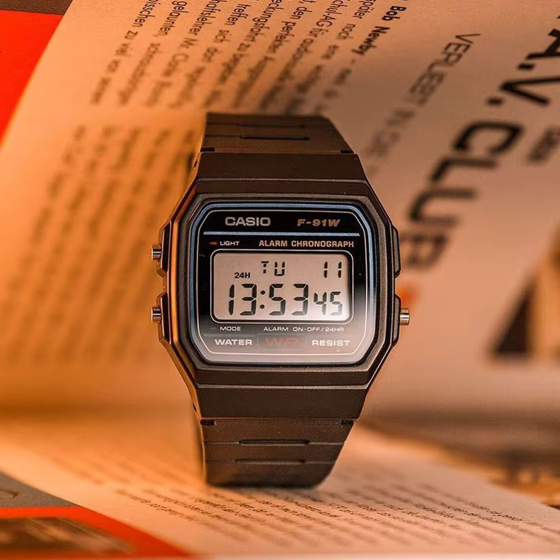 Montre électronique classique vintage Casio F-91W