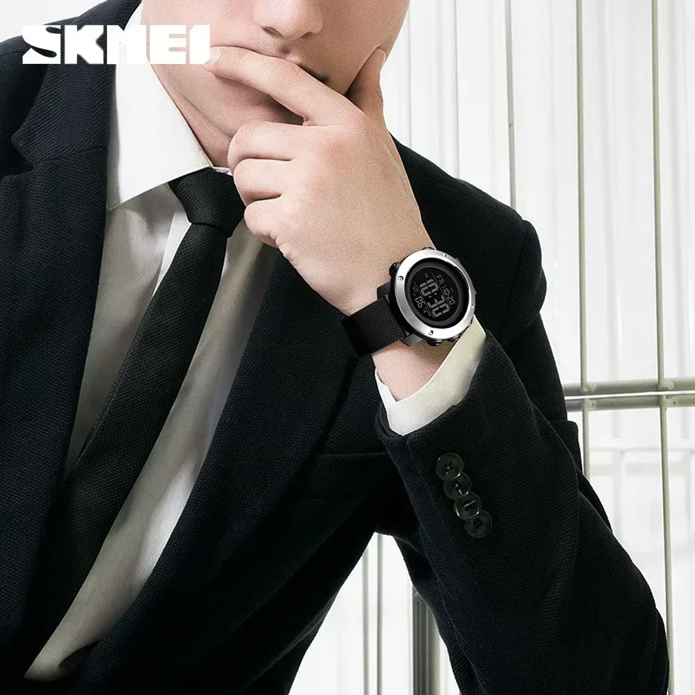 Montre de sport numérique étanche pour homme
