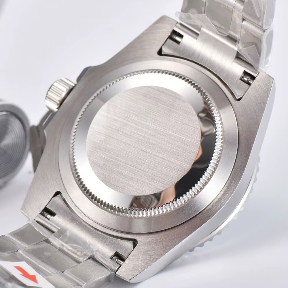 Montre GMT de luxe personnalisée