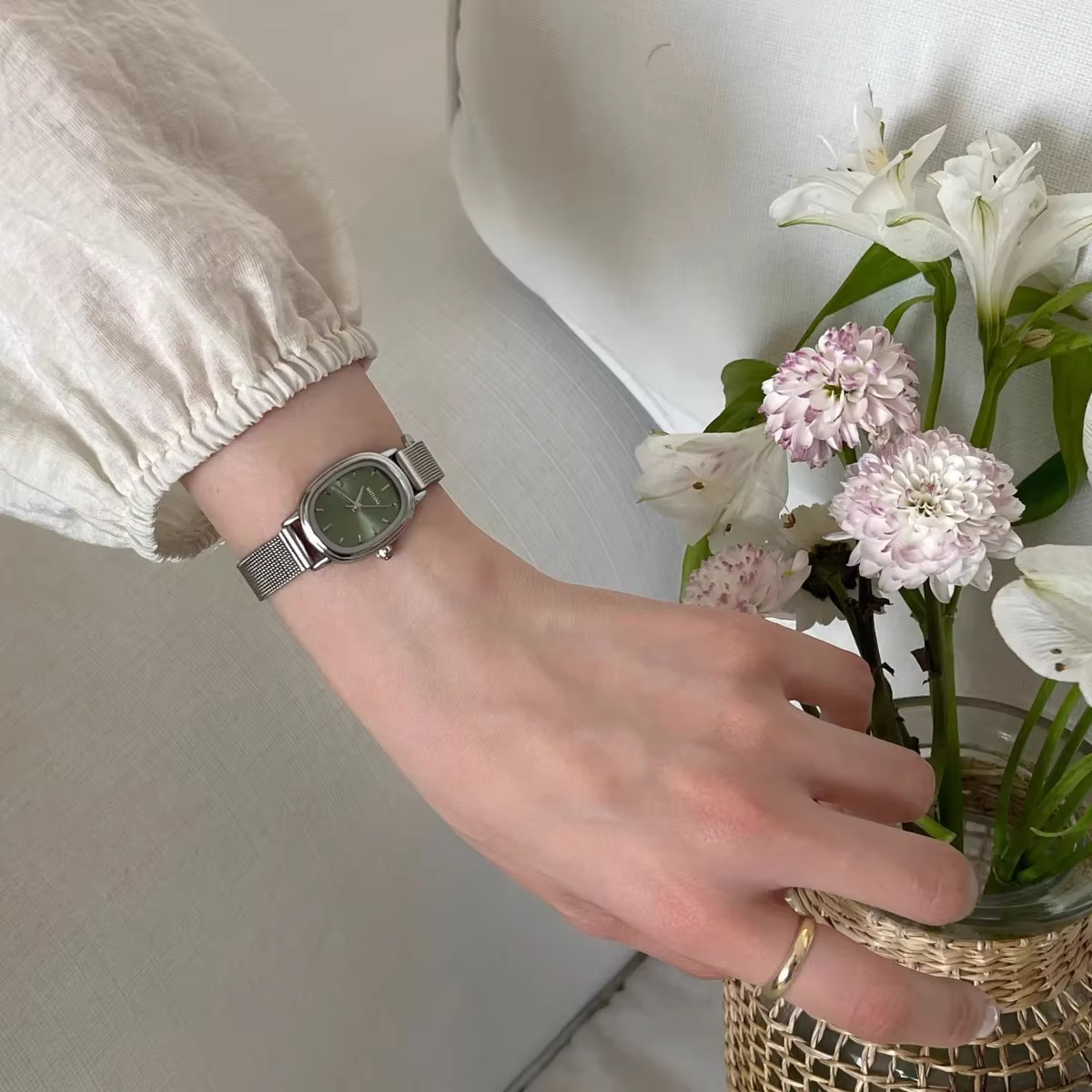 Montre de marque simple pour femme