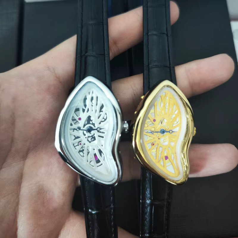 Nouvelle montre à quartz non conventionnelle avec cadran squelette et design torsadé