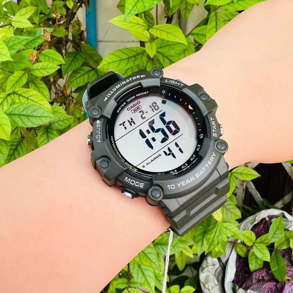 Casio Montre électronique multifonction à grand cadran pour homme Affichage simple et clair AE-1500WHX-1A/3A