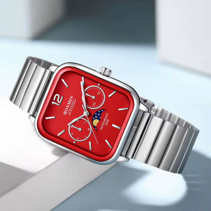 Montre multifonction carrée de petite taille avec phases de lune