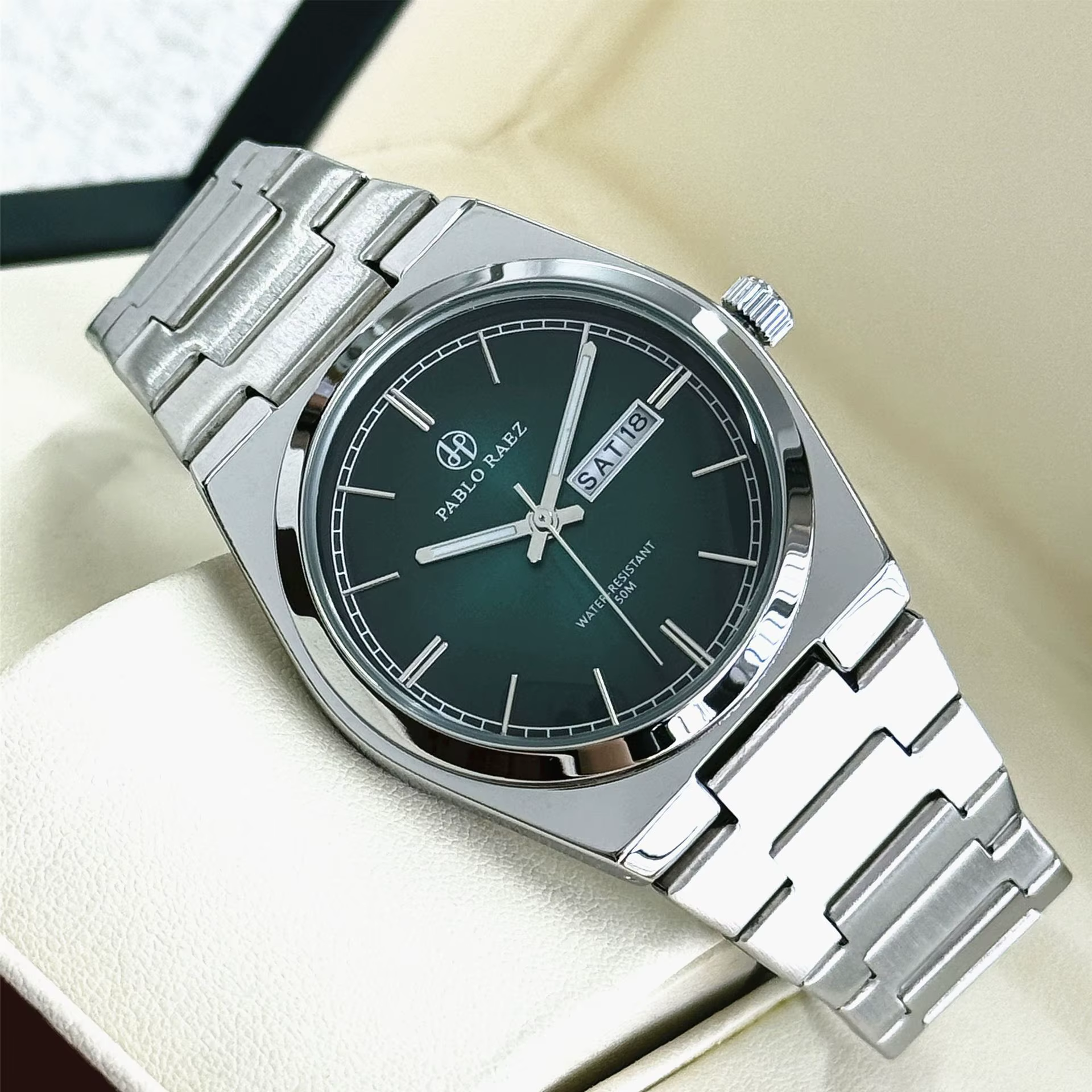 Nouvelle montre de couple en acier 2026