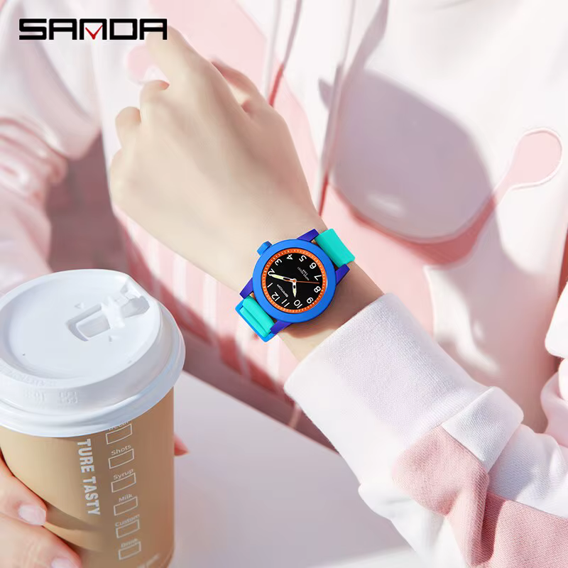 Montre-bracelet analogique à quartz en silicone pour femme