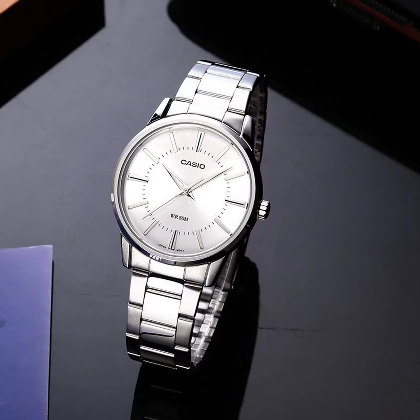 Montre pour homme CASIO MTP-1303D - cadran blanc