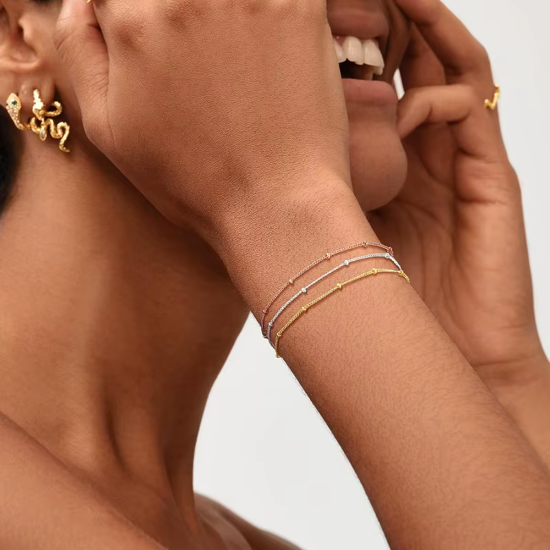 Bracelet de perles triple 3 couleurs pour femmes, plaqué or 14 carats, chaîne délicate en acier inoxydable, Simple, mignon, fait à la main, petits bijoux pour elle
