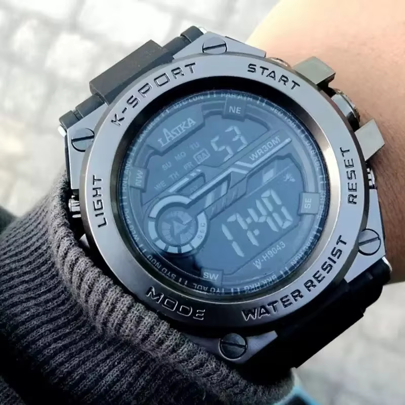 Montre de sport multifonction pour hommes