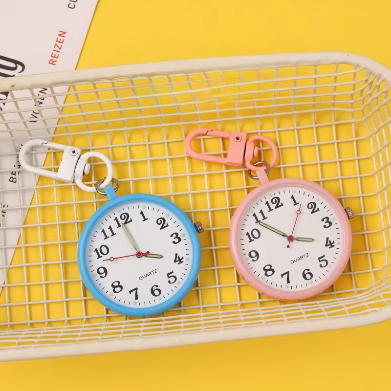 Montre de poche à quartz