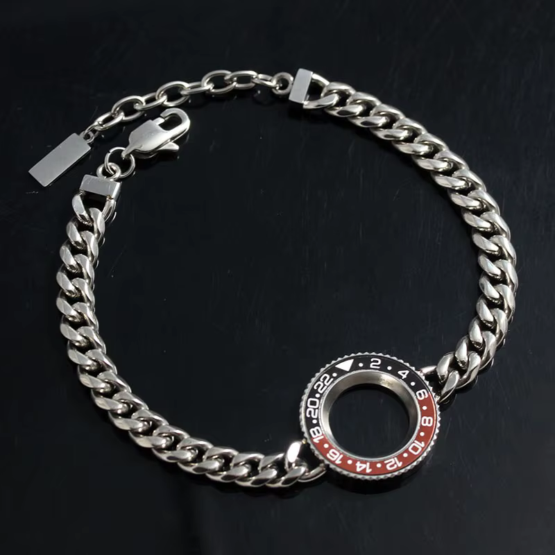 Montres avec tachymètre, lunette GMT et bracelet chaîne Cuba