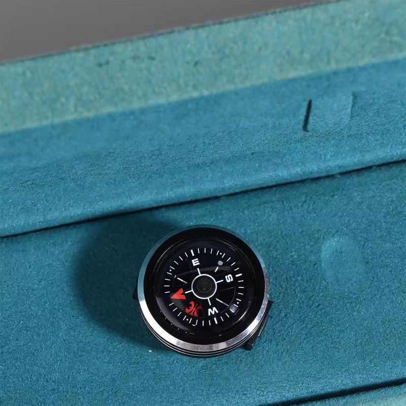 Mini boussole de survie portable pour la randonnée et le camping