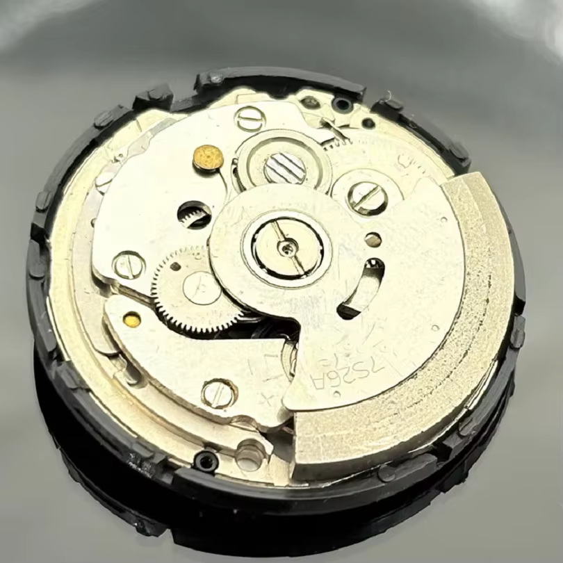 Accessoire de montre, mouvement 7s26 ancien