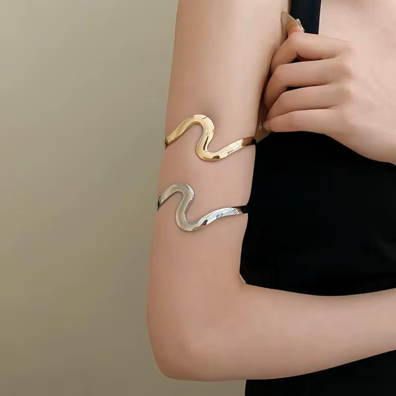 Bracelet ouvert en métal style bohème pour femme, manchette ondulée, bijou de plage, cadeau idéal