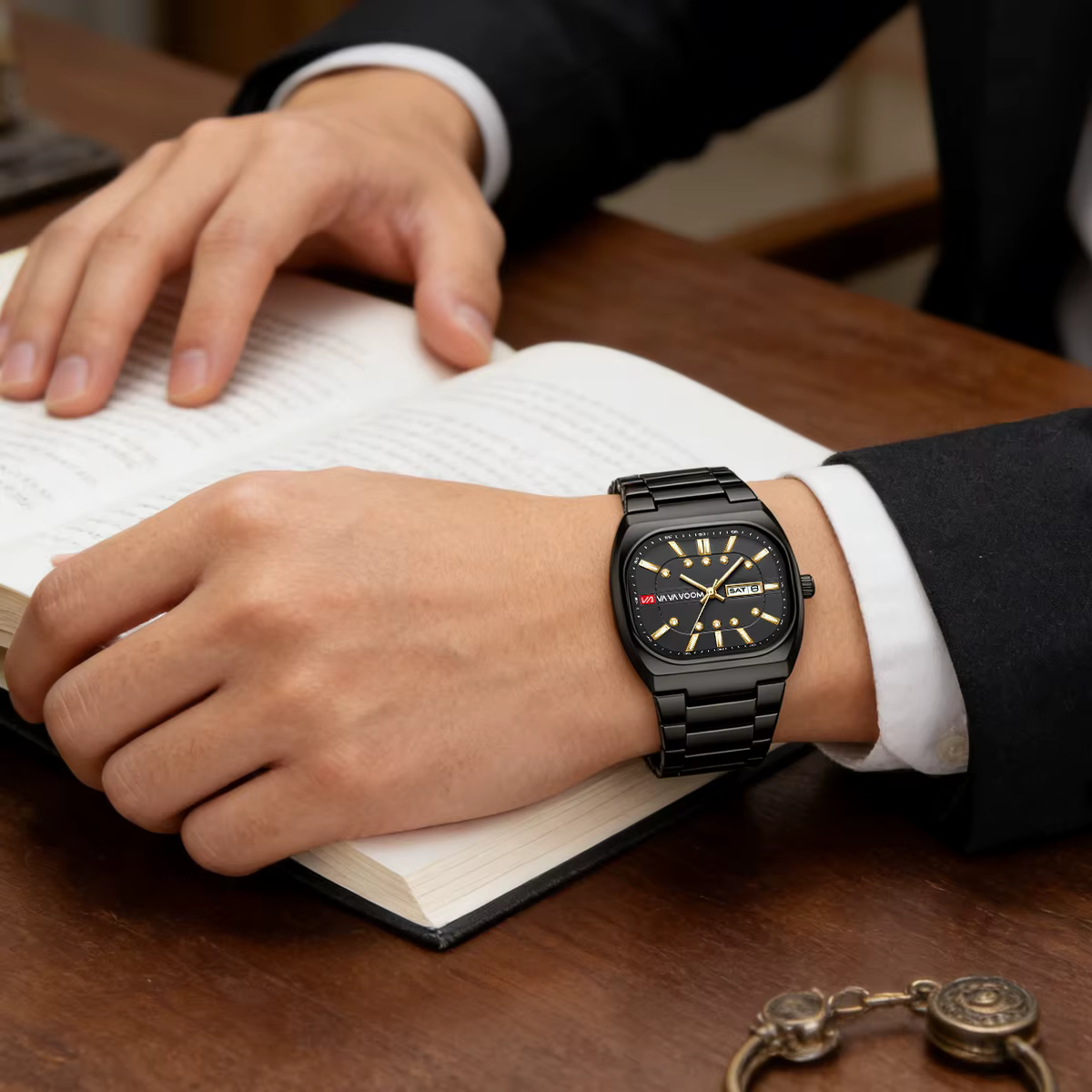 Montre Homme Série Plongée Analogique à Mouvement Carré 40mm en Acier Argenté, Montre à Quartz de Marque Supérieure 2026, Vente Chaude