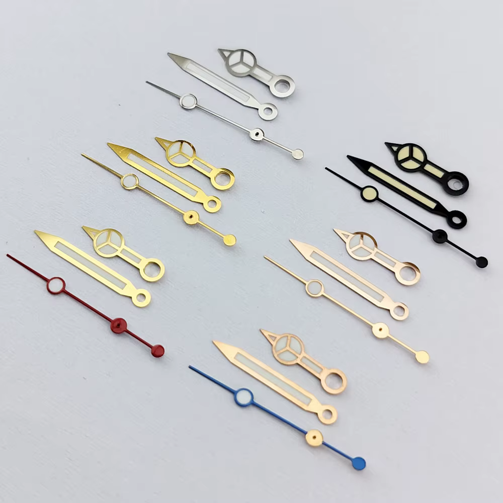 Aiguilles de montre lumineuses de 12