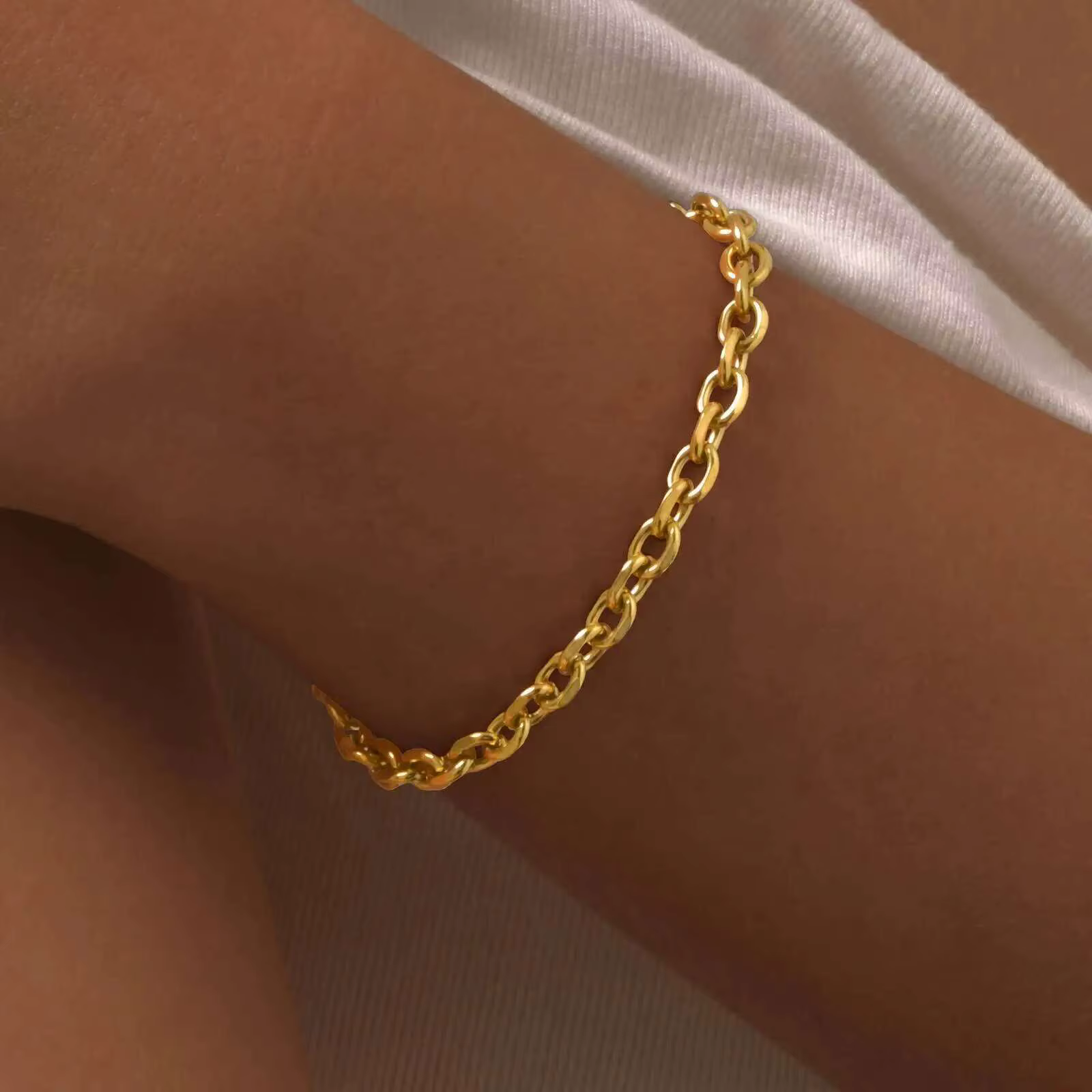 Bracelet élégant en zircone cubique pour femmes