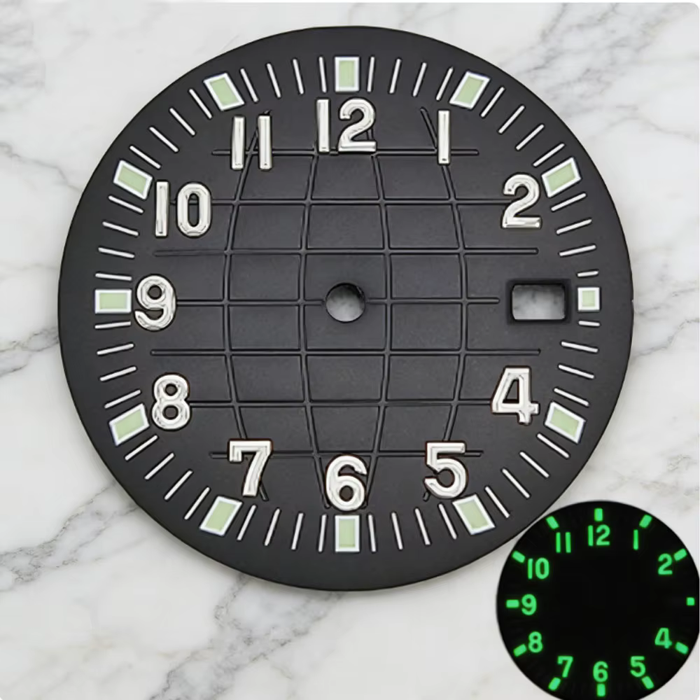 Cadran de montre Aquanaut noir et bleu de 32 mm avec calendrier simple