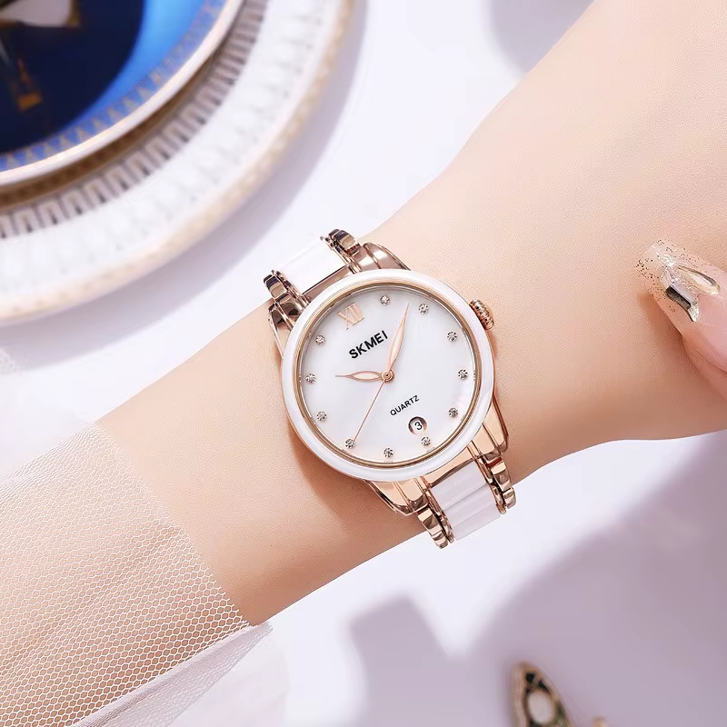 2025 Nouvelle montre à quartz pour femme avec lunette en céramique : montre-bracelet tendance et décontractée