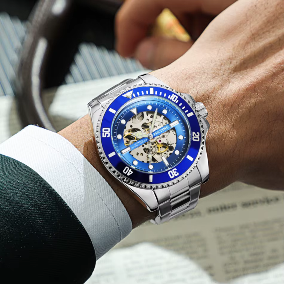 Montre mécanique squelette noire pour homme