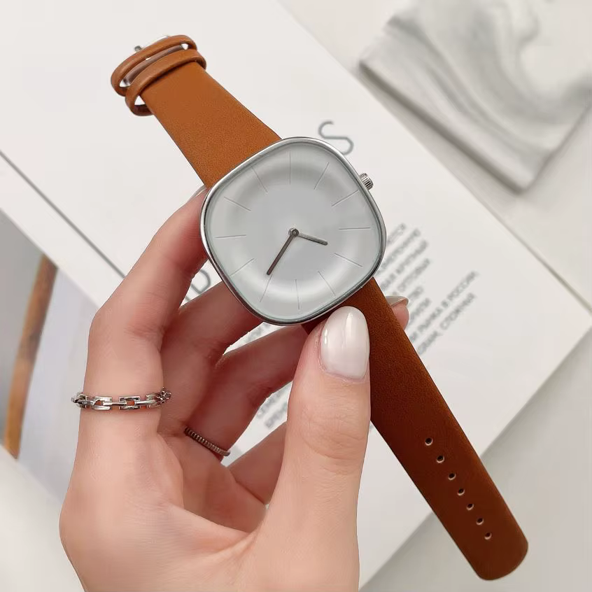 Montres carrées simples pour femmes
