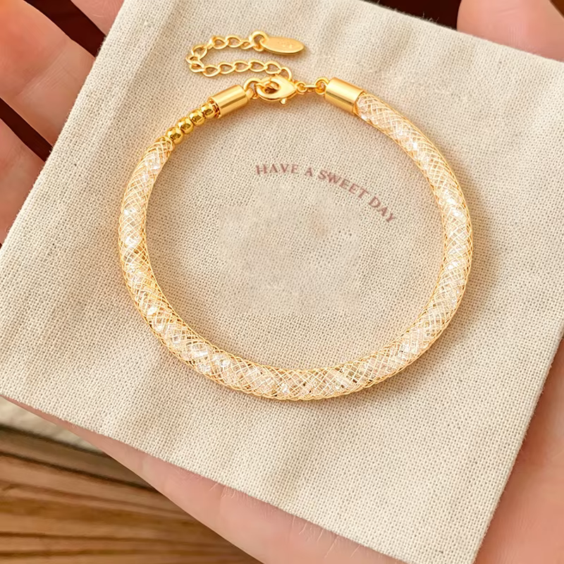 Nouveau Bracelet en Maille Métallique Dorée Incrusté de Zircone pour Femme