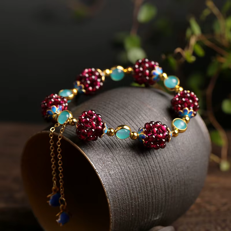 Bracelet en grenat naturel pour femmes, Simple, personnalité créative, associé à une pierre Tianhe, accessoire cloisonné, bijoux
