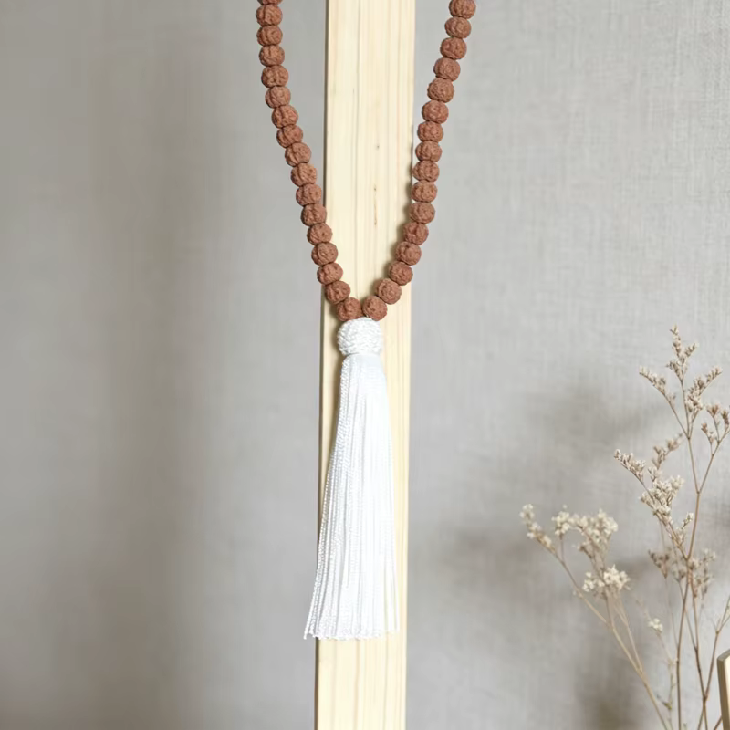 Chapelet de Rudraksha naturel de l'Himalaya 8-9mm, collier de perles de prière bouddhistes, ornement suspendu pour la maison, décoration