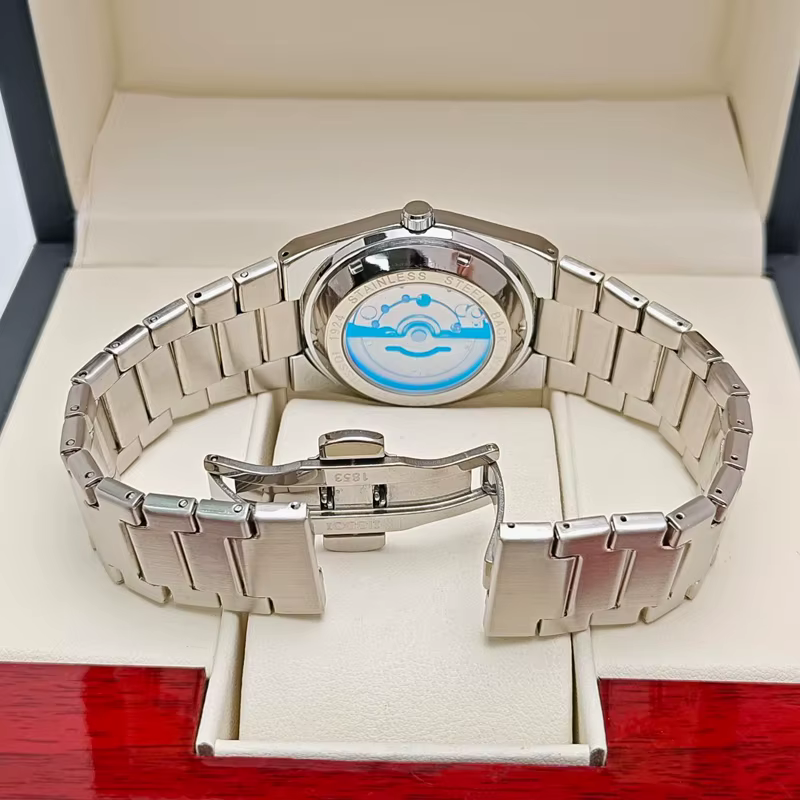 Montre à quartz pour homme de haute qualité