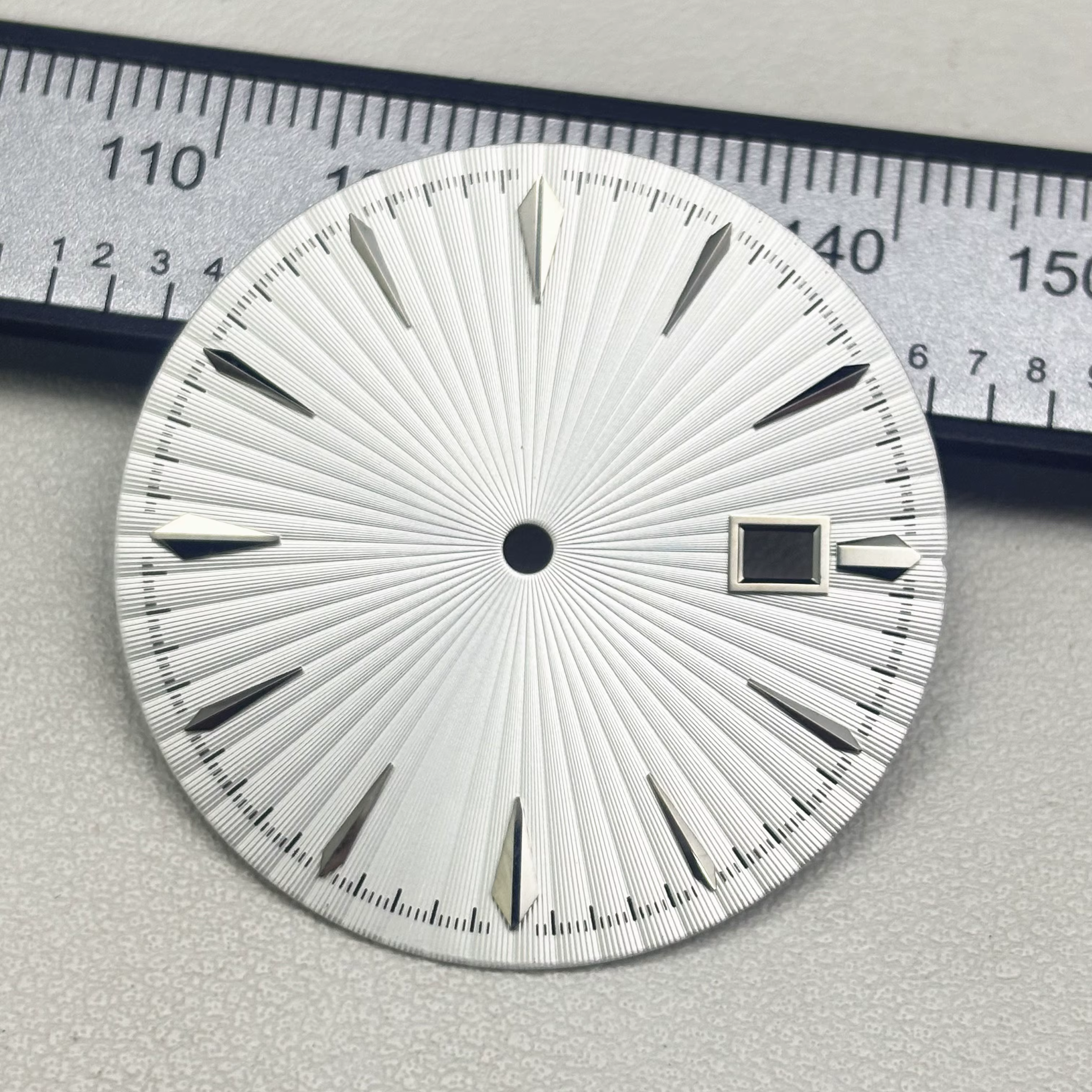 Cadran de montre créatif de style nouveau