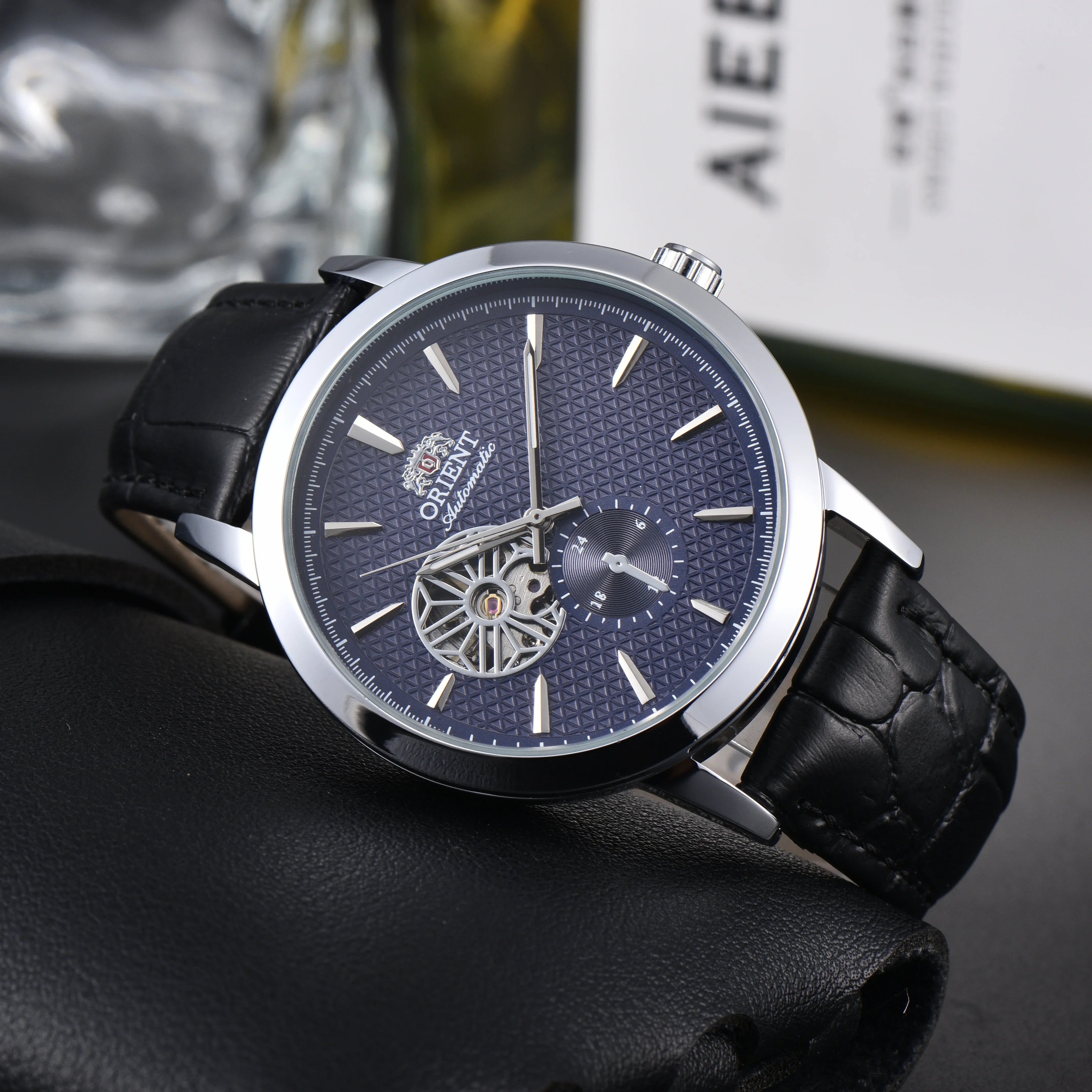 Montre squelette mécanique DFDG Orient : Fonctionnalités complètes