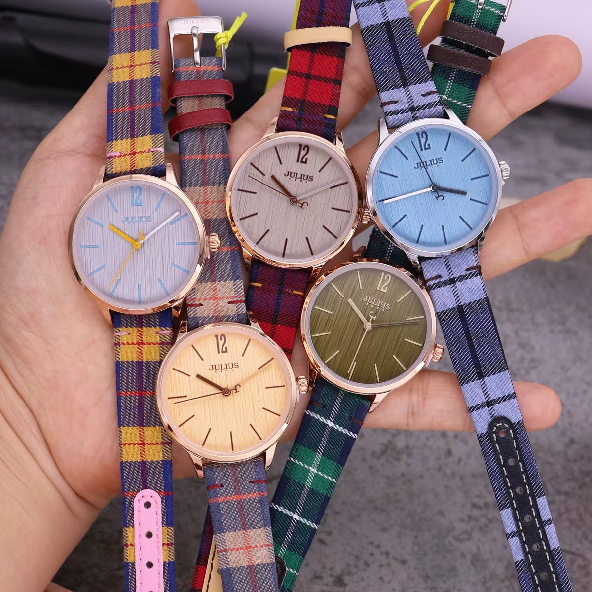 Julius – montre en cuir unisexe pour femmes