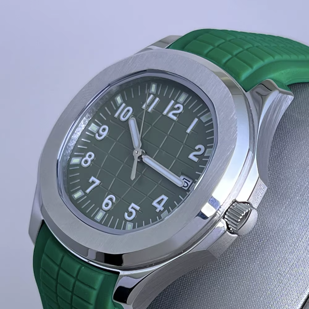 2025 Nouvelle montre de sport pour hommes avec bracelet en caoutchouc