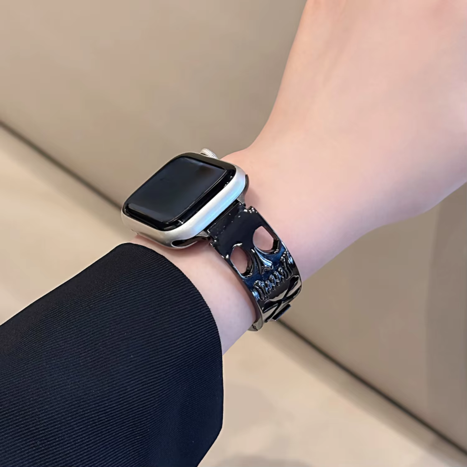Bracelet en métal crâne personnalisé pour Apple Watch 38/40/41/42/44/45/46mm