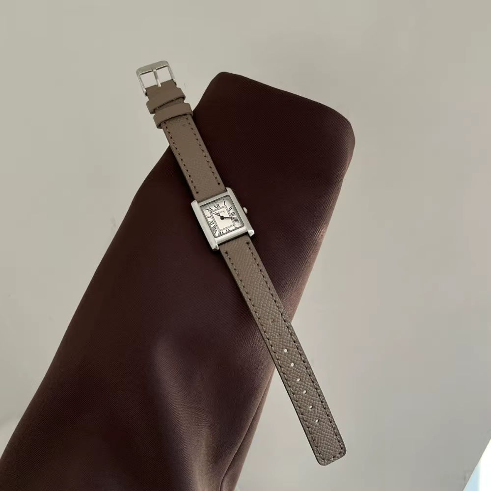 Montre élégante et précise pour femme