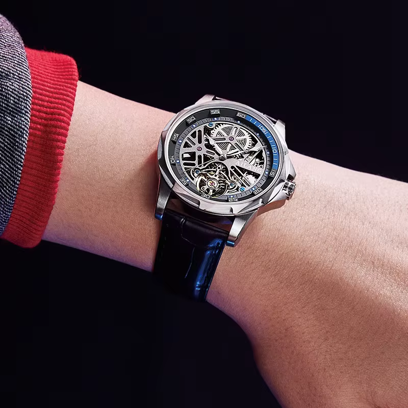 Montre en verre incurvé durable 8206 AILANG