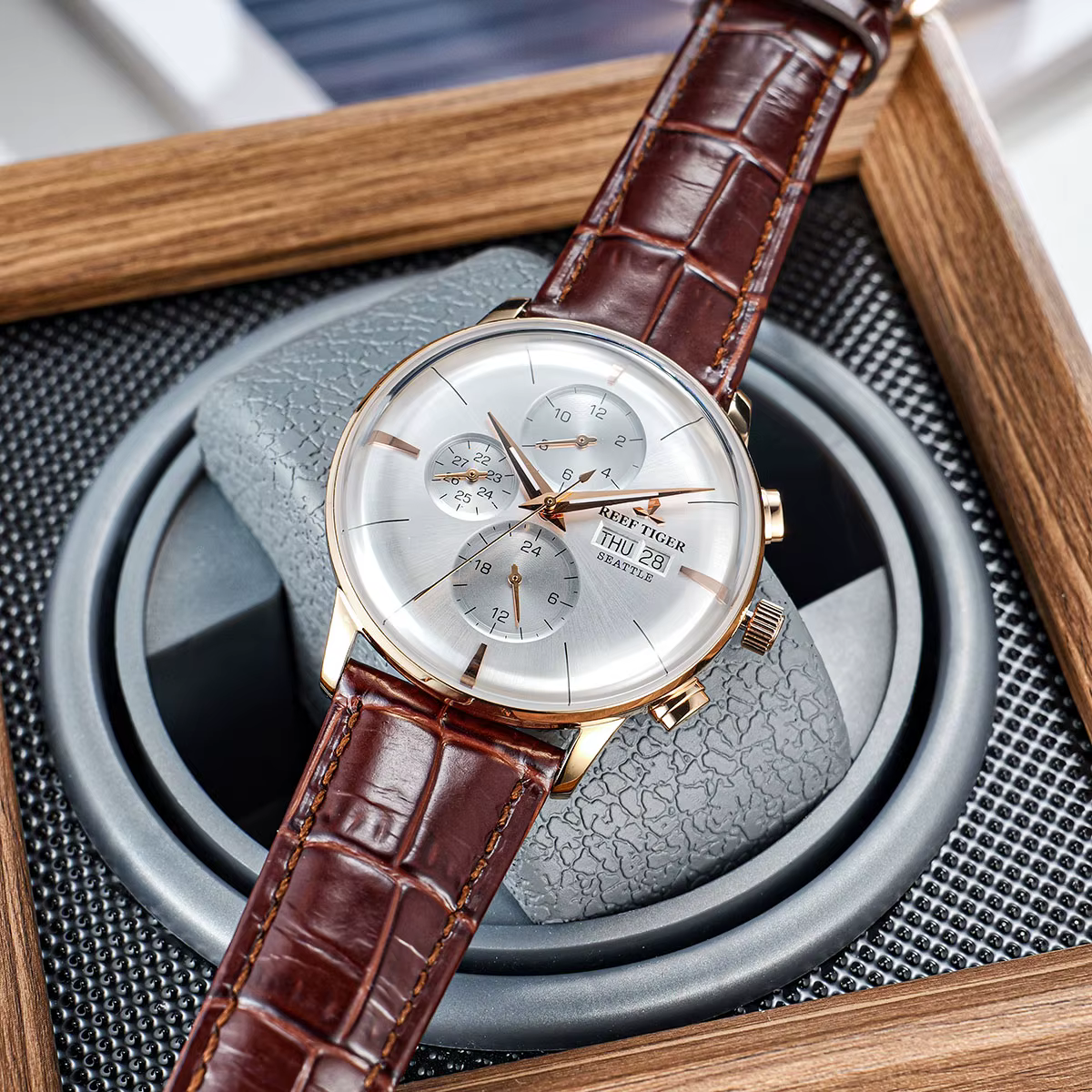 Reef Tiger RT montre pour hommes de luxe cadran blanc montre-bracelet mécanique multifonction Relogio Masculino RGA1699