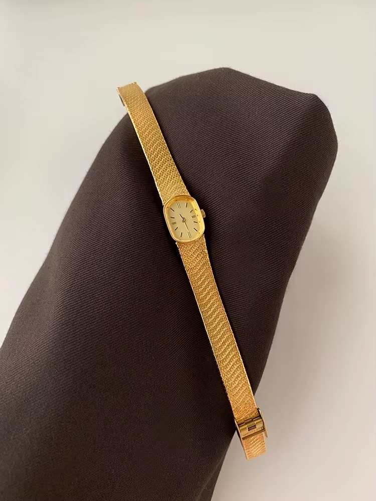 Montre pour femmes, niche de luxe légère