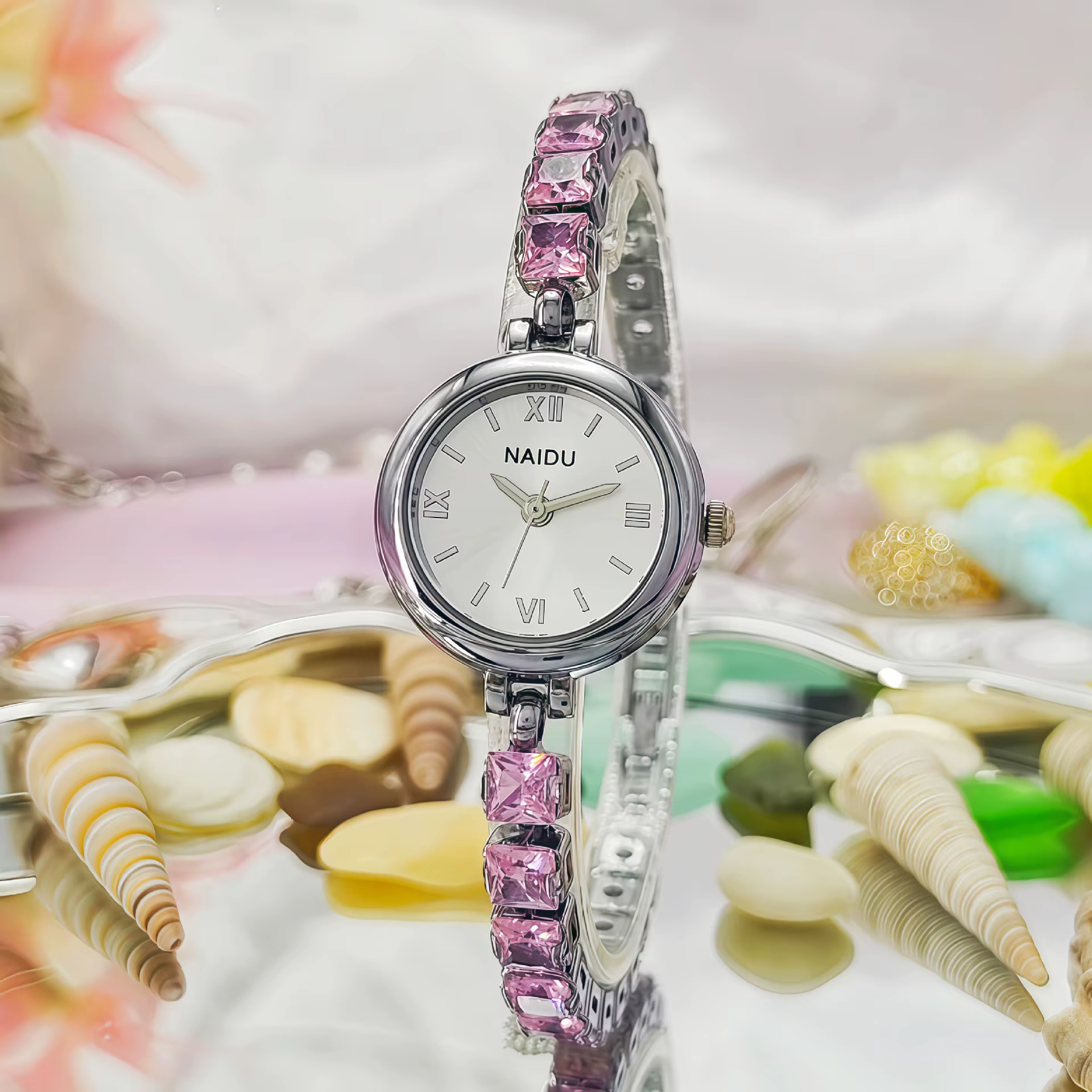 Nouvelle montre-bracelet incrustée de diamants pour femmes