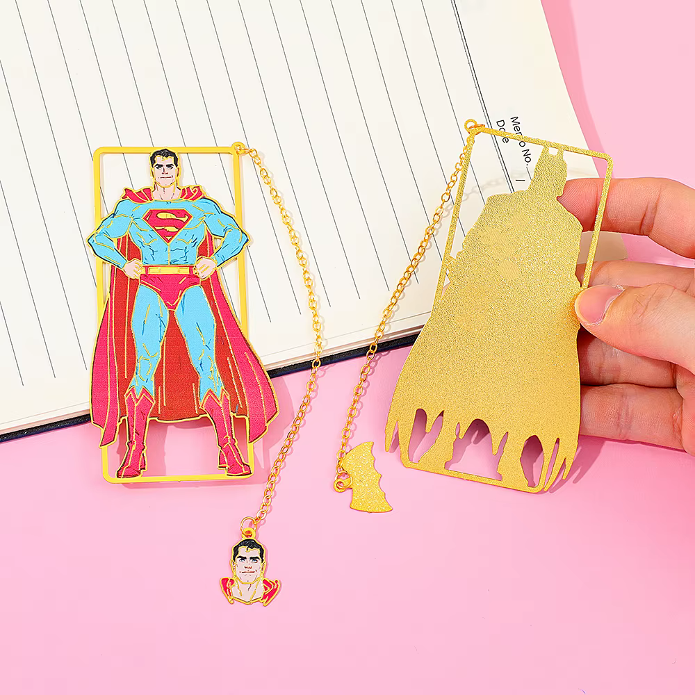 Marque-page en métal Marvel Comics Marvel, cadeaux pour les amateurs de bandes dessinées, accessoires de lecture, papeterie de bureau, fournitures scolaires