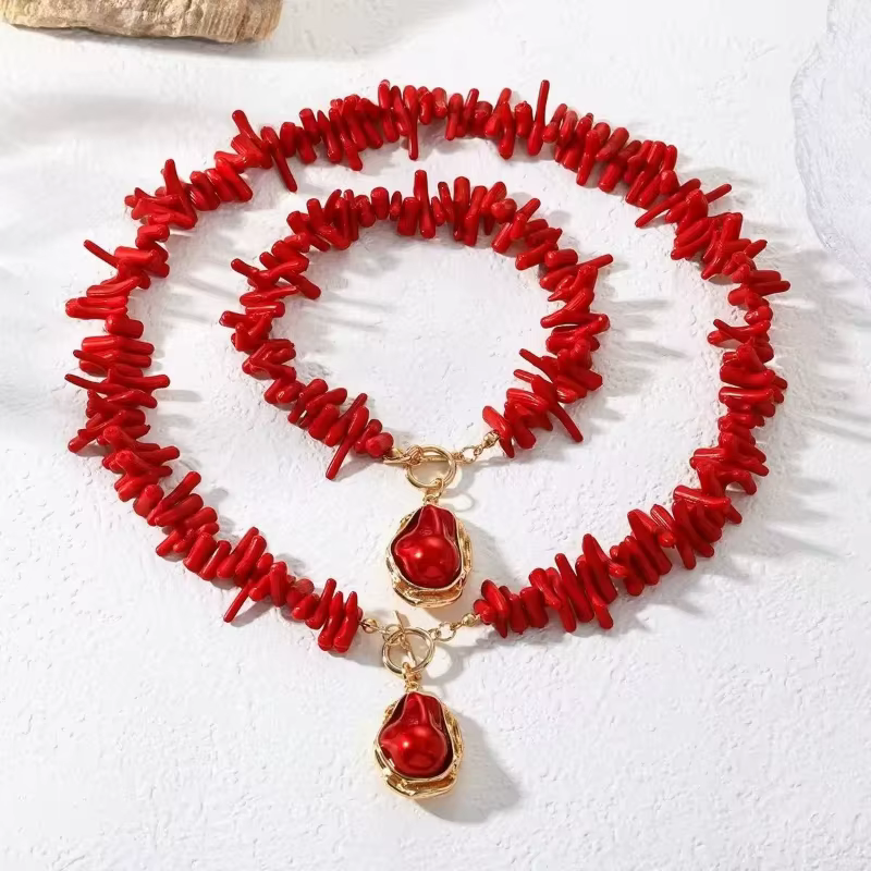 Ensemble de bijoux asymétriques baroques en perles et corail rouge, style bohème chic, collier et bracelet pour tous les jours et les soirées