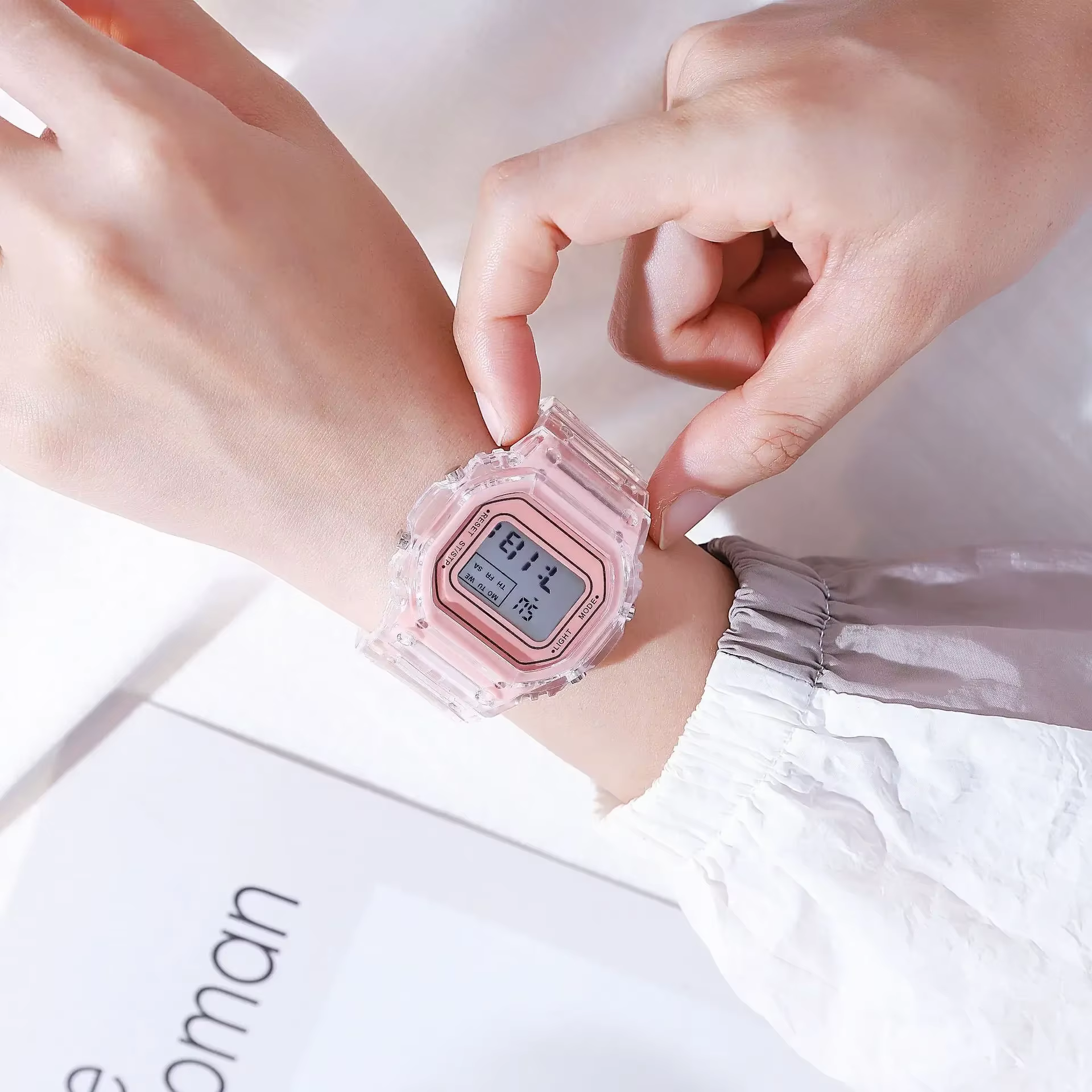 Montres électroniques pour femmes hommes bracelet en Silicone or Rose robe transparente montre-bracelet numérique LED horloge de Sport Relogio Feminino