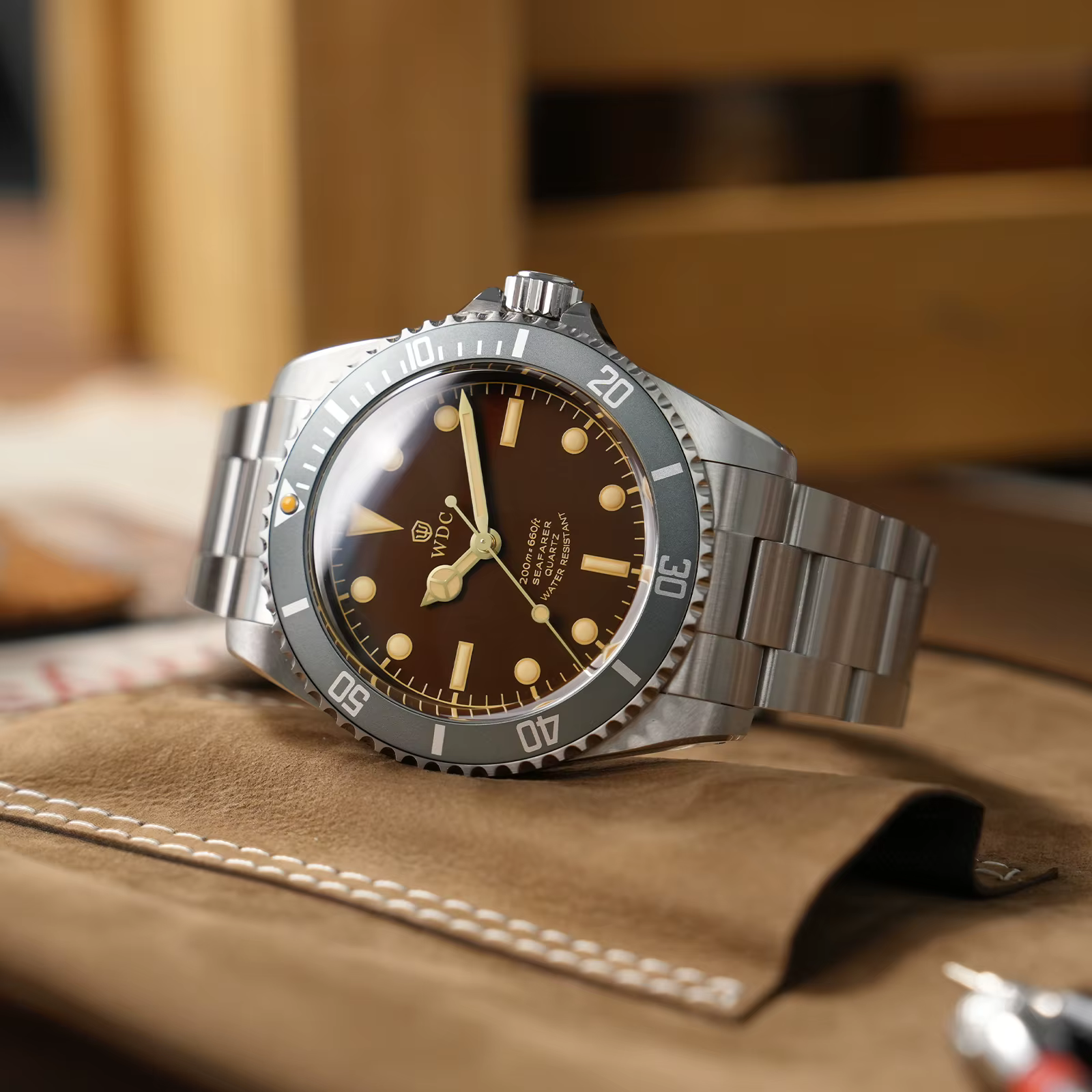 Watchdives WD5513Q Montre à quartz haut de gamme VH31 Mouvement à balayage Saphir AR Lumineux Étanche 20 bars Acier 40 mm Montre-bracelet rétro pour homme