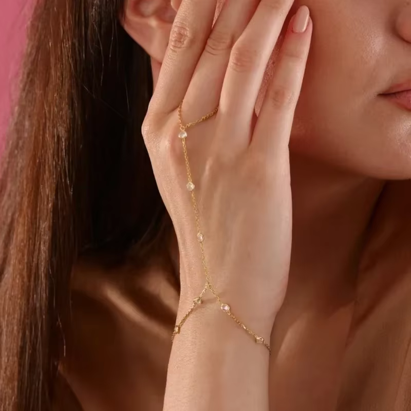 Bracelet en cristal de zircon complet pour femmes et adolescentes, bracelet délicat à la mode avec chaîne de doigt en CZ, bijoux cadeaux pour elle