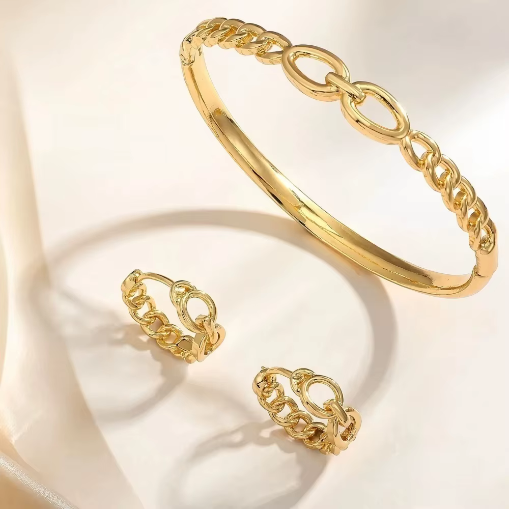 Ensemble de bracelet et bague en alliage plaqué or de luxe pour femmes, bijoux de mode exquis