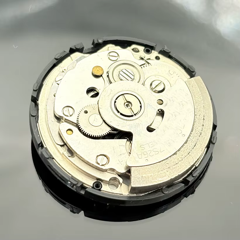 Accessoire de montre, mouvement 7s26 ancien