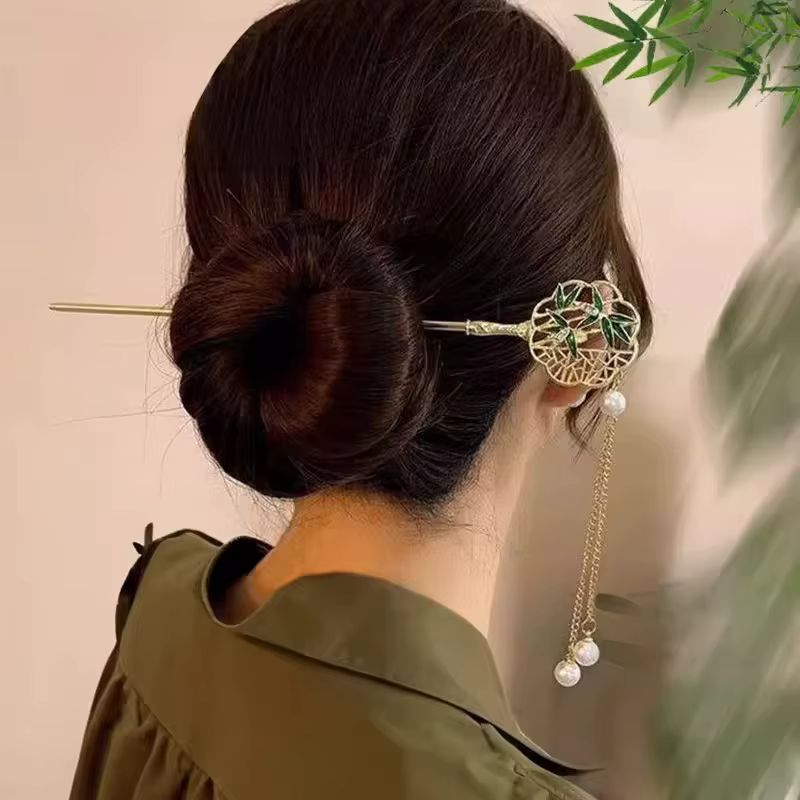 Pince à cheveux élégante de Style chinois, bâton à pompon, Design Floral traditionnel, accessoire de coiffure, bijoux pour femmes, épingle à cheveux